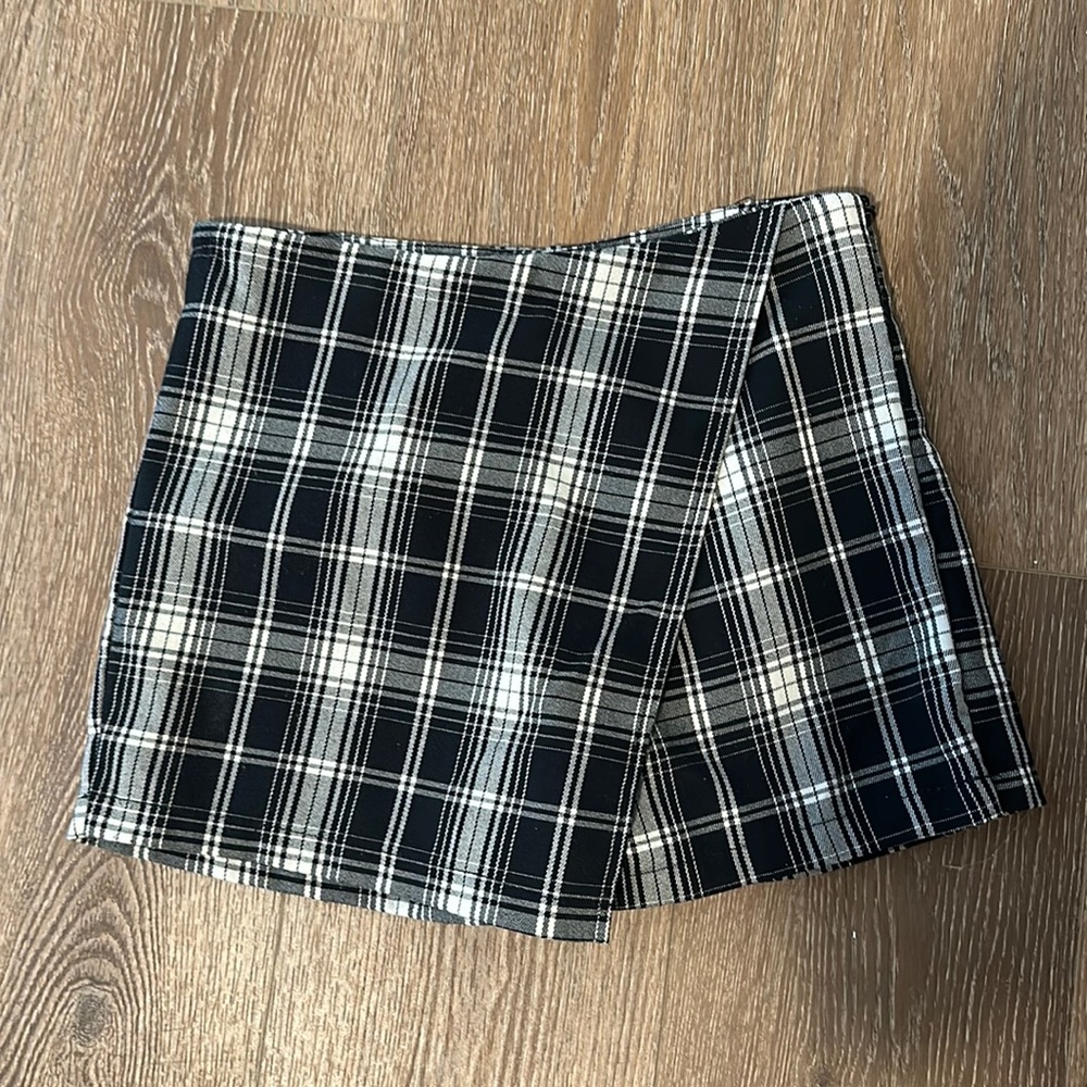 Brandy Melville skort size S